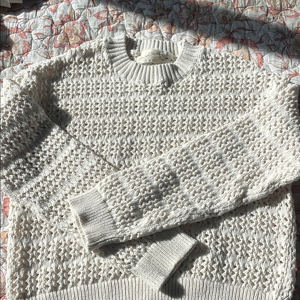 Universal Thread White Knit Sweater